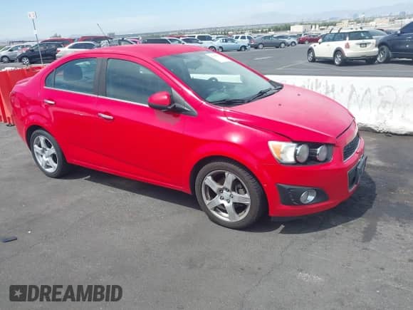 2014 Chevrolet Sonic LTZ с VIN 1G1JE5SH6E4119136, выставлен на аукционе IAAI как лот 42359767 с пробегом 126 492 миль миль и . История ставок и продаж доступна на DreamBid. Изображение 1.