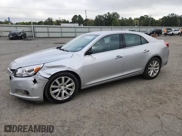 2016 Chevrolet Malibu LTZ with VIN 1G11E5SA4GF146071, listed as a Copart auction lot 81961165 with 195,149 mi miles and Salvage title. Bid and sale history available at DreamBid. Image 1.