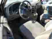 1998 Chevrolet Astro z VIN 1GNDM19W0WB171290, wystawiony jako Copart lot #79663744 z przebiegiem 137 779 mil mil oraz Szkoda całkowita • Salvage title. Historia ofert i sprzedaży dostępna na DreamBid. Obrazek 8.