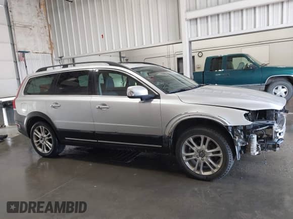 2016 Volvo XC70 z VIN YV4612NM3G1254740, wystawiony jako IAAI lot #42510788 z przebiegiem 156 843 mil mil oraz . Historia ofert i sprzedaży dostępna na DreamBid. Obrazek 13.