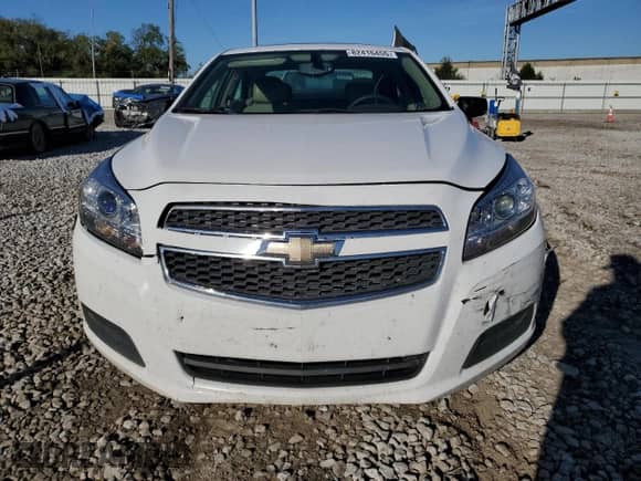 2013 Chevrolet Malibu LT with VIN 1G11C5SA1DF166585, listed as a Copart auction lot 82416455 with 181,513 mi miles and Clean title. Bid and sale history available at DreamBid. Image 5.