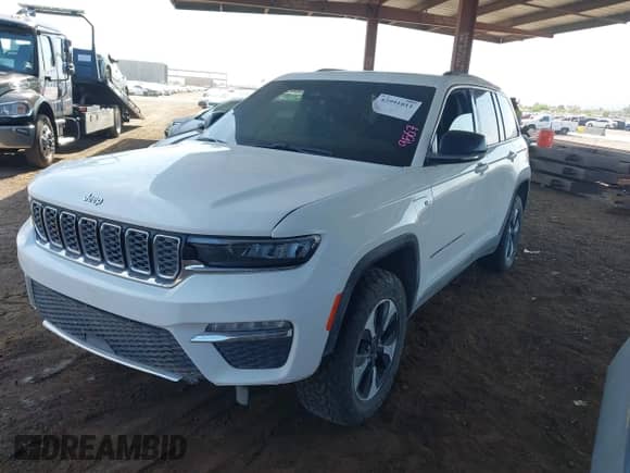 2024 Jeep Grand Cherokee с VIN 1C4RJYB62RC710467, выставлен на аукционе IAAI как лот 42991011 с пробегом 29 373 миль миль и . История ставок и продаж доступна на DreamBid. Изображение 16.