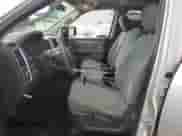 2019 Ram 1500 SLT z VIN 1C6RR6TT2KS571834, wystawiony jako Copart lot #81595845 z przebiegiem 68 143 mil mil oraz Szkoda całkowita • Salvage title. Historia ofert i sprzedaży dostępna na DreamBid. Obrazek 7.