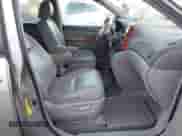 2010 Toyota Sienna XLE с VIN 5TDYK4CC3AS332779, выставлен на аукционе IAAI как лот 41808741 с пробегом 106 357 миль миль и . История ставок и продаж доступна на DreamBid. Изображение 5.