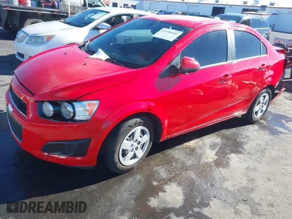 2015 Chevrolet Sonic LS с VIN 1G1JA5SH2F4139817, выставлен на аукционе IAAI как лот 41338950 с пробегом 71 491 миль миль и . История ставок и продаж доступна на DreamBid. Изображение 12.