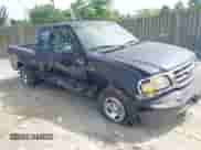 2002 Ford F-150 XL z VIN 1FTRX17242NC10610, wystawiony jako IAAI lot #42548658 z przebiegiem Nie podano mil oraz . Historia ofert i sprzedaży dostępna na DreamBid. Obrazek 1.