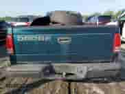 1998 Dodge Dakota SLT z VIN 1B7GL26X1WS723200, wystawiony jako Copart lot #59961325 z przebiegiem 279 317 mil mil oraz Szkoda całkowita • Salvage title. Historia ofert i sprzedaży dostępna na DreamBid. Obrazek 6.