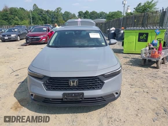 2025 Honda Accord Touring с VIN 1HGCY2F86SA002803, выставлен на аукционе IAAI как лот 42420444 с пробегом Не указан миль и . История ставок и продаж доступна на DreamBid. Изображение 12.