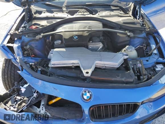 2015 BMW 4 Series 428i z VIN WBA4A9C55FD416568, wystawiony jako Copart lot #80951805 z przebiegiem 100 865 mil mil oraz Szkoda całkowita • Salvage title. Historia ofert i sprzedaży dostępna na DreamBid. Obrazek 11.