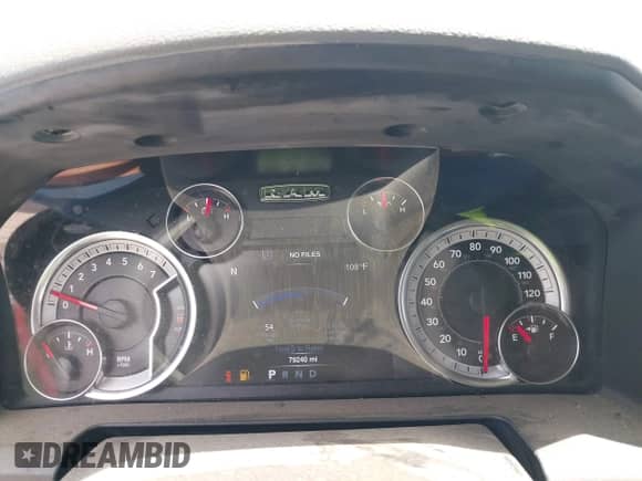 2020 Ram 1500 SLT z VIN 1C6RR6TT0LS135260, wystawiony jako IAAI lot #42356895 z przebiegiem 79 240 mil mil oraz . Historia ofert i sprzedaży dostępna na DreamBid. Obrazek 7.