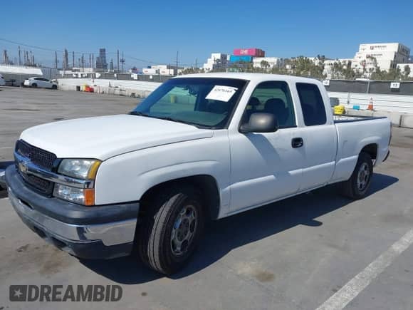 2004 Chevrolet Silverado 1500 LS с VIN 2GCEC19TX41429110, выставлен на аукционе IAAI как лот 42676165 с пробегом Не указан миль и . История ставок и продаж доступна на DreamBid. Изображение 2.