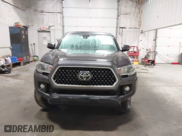 2019 Toyota Tacoma SR5 с VIN 3TMDZ5BN7KM061942, выставлен на аукционе IAAI как лот 42843178 с пробегом 99 102 миль миль и . История ставок и продаж доступна на DreamBid. Изображение 12.