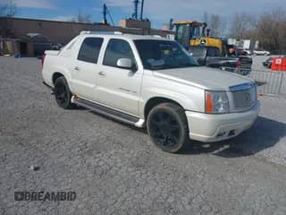 2002 Cadillac Escalade EXT with VIN 3GYEK63N52G232287, listed as a IAAI auction lot 41838521 with 117,382 mi miles and . Bid and sale history available at DreamBid. Image 1.