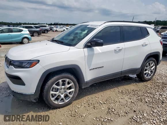 2024 Jeep Compass Latitude Lux с VIN 3C4NJDFN4RT149931, выставлен на аукционе Copart как лот 69669565 с пробегом 3 204 миль миль и Списание • Salvage title. История ставок и продаж доступна на DreamBid. Изображение 1.