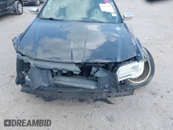 2018 Chrysler 300 Limited с VIN 2C3CCAEG9JH136869, выставлен на аукционе IAAI как лот 43503818 с пробегом 108 585 миль миль и . История ставок и продаж доступна на DreamBid. Изображение 13.