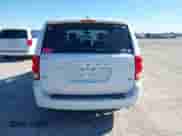 2016 Dodge Grand Caravan American Value z VIN 2C4RDGBG0GR372162, wystawiony jako IAAI lot #41720457 z przebiegiem 306 912 mil mil oraz . Historia ofert i sprzedaży dostępna na DreamBid. Obrazek 16.