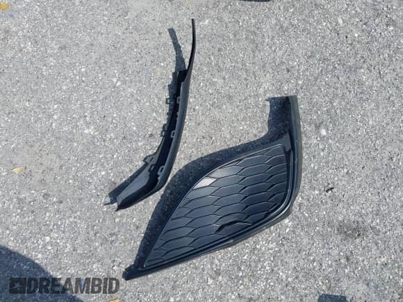 2023 Toyota Camry SE с VIN 4T1G11AK2PU782592, выставлен на аукционе IAAI как лот 42352173 с пробегом 37 468 миль миль и . История ставок и продаж доступна на DreamBid. Изображение 12.