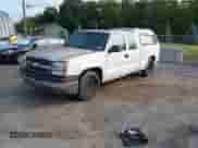 2005 Chevrolet Silverado 1500 LS with VIN 2GCEC19T151363449, listed as a IAAI auction lot 42819531 with 124,902 mi miles and . Bid and sale history available at DreamBid. Image 2.