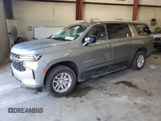 2023 Chevrolet Suburban LS z VIN 1GNSKBKD8PR199472, wystawiony jako Copart lot #55752435 z przebiegiem 115 106 mil mil oraz Szkoda całkowita • Salvage title. Historia ofert i sprzedaży dostępna na DreamBid. Obrazek 1.