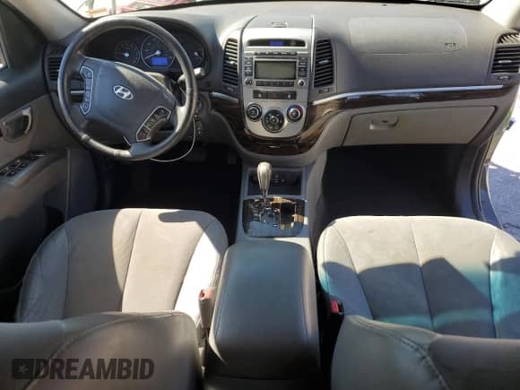 2010 Hyundai Santa Fe SE с VIN 5NMSHDAG0AH352081, выставлен на аукционе Copart как лот 85747875 с пробегом 161 182 миль миль и Списание • Salvage title. История ставок и продаж доступна на DreamBid. Изображение 8.