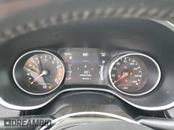 2019 Jeep Compass Altitude with VIN 3C4NJCBB2KT706637, listed as a Copart auction lot 86140265 with 161,415 mi miles and Salvage title. Bid and sale history available at DreamBid. Image 9.