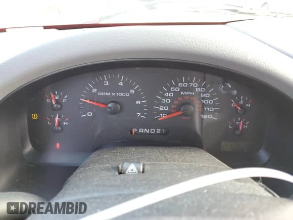 2007 Ford F-150 STX with VIN 1FTRX12W87KD46533, listed as a Copart auction lot 84247045 with 125,004 mi miles and Salvage title. Bid and sale history available at DreamBid. Image 9.