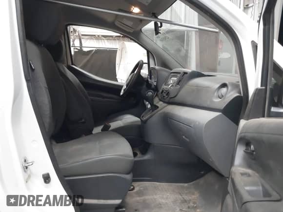 2015 Chevrolet City Express Cargo LS with VIN 3N63M0YN3FK713832, listed as a IAAI auction lot 42945349 with 201,529 mi miles and . Bid and sale history available at DreamBid. Image 5.