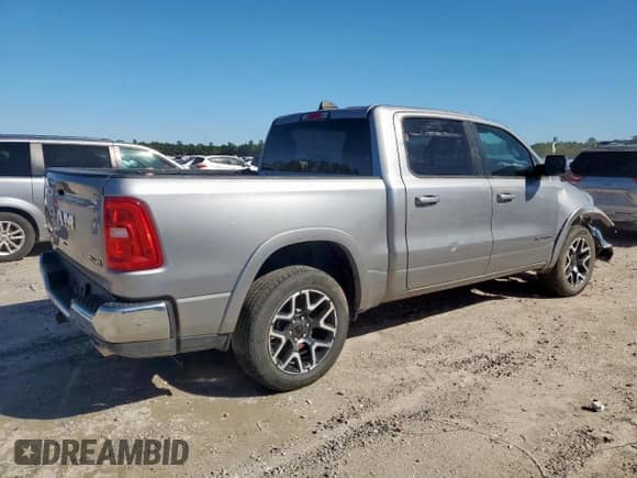 2025 Ram 1500 Laramie с VIN 1C6SRFJPXSN542426, выставлен на аукционе Copart как лот 87101845 с пробегом 6 545 миль миль и Списание • Salvage title. История ставок и продаж доступна на DreamBid. Изображение 3.