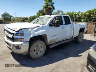 2016 Chevrolet Silverado 2500HD LT z VIN 1GC2KVE86GZ366744, wystawiony jako Copart lot #67799654 z przebiegiem 181 075 mil mil oraz Szkoda całkowita • Salvage title. Historia ofert i sprzedaży dostępna na DreamBid. Obrazek 1.