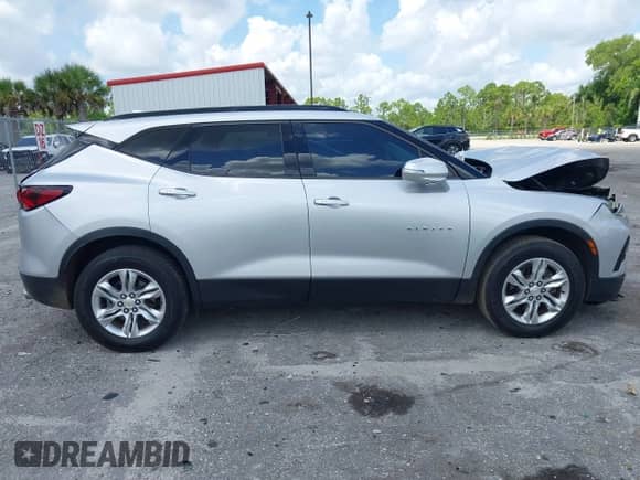 2020 Chevrolet Blazer LT с VIN 3GNKBCR43LS656501, выставлен на аукционе IAAI как лот 43109505 с пробегом 45 732 миль миль и . История ставок и продаж доступна на DreamBid. Изображение 13.