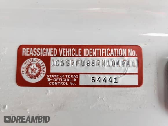 2024 Ram 1500 TRX z VIN 1C6SRFU98RN101711, wystawiony jako Copart lot #65978865 z przebiegiem 31 311 mil mil oraz Czysty tytuł • Clean title. Historia ofert i sprzedaży dostępna na DreamBid. Obrazek 12.