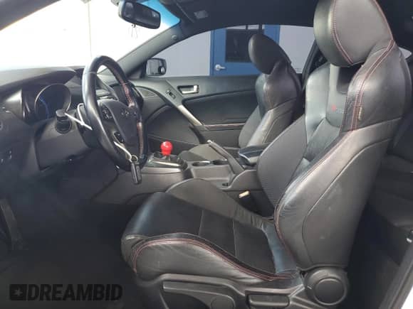 2015 Hyundai Genesis Coupe 3.8L Base с VIN KMHHU6KJ7FU128135, выставлен на аукционе Copart как лот 65414845 с пробегом 115 649 миль миль и Чистый • Clean title. История ставок и продаж доступна на DreamBid. Изображение 7.