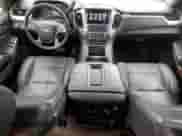2016 Chevrolet Tahoe LS z VIN 1GNSCAKCXGR183028, wystawiony jako Copart lot #81876975 z przebiegiem 108 620 mil mil oraz Szkoda całkowita • Salvage title. Historia ofert i sprzedaży dostępna na DreamBid. Obrazek 8.