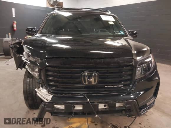 2024 Honda Passport Black Edition с VIN 5FNYF8H82RB002633, выставлен на аукционе IAAI как лот 42296310 с пробегом 12 991 миль миль и . История ставок и продаж доступна на DreamBid. Изображение 13.