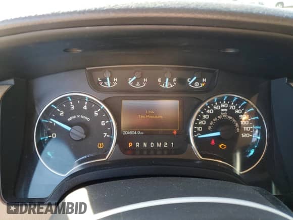 2012 Ford F-150 XL z VIN 1FTFX1CT5CFB51080, wystawiony jako Copart lot #48702865 z przebiegiem 204 604 mil mil oraz Czysty tytuł • Clean title. Historia ofert i sprzedaży dostępna na DreamBid. Obrazek 9.