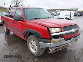 2004 Chevrolet Silverado 1500 LT с VIN 2GCEK13T241399628, выставлен на аукционе IAAI как лот 41954349 с пробегом 195 610 миль миль и . История ставок и продаж доступна на DreamBid. Изображение 1.