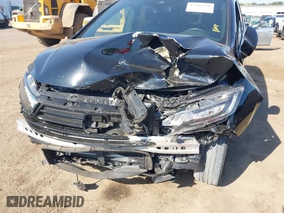 2024 Honda Odyssey Sport z VIN 5FNRL6H73RB004576, wystawiony jako IAAI lot #43213278 z przebiegiem 28 035 mil mil oraz . Historia ofert i sprzedaży dostępna na DreamBid. Obrazek 6.