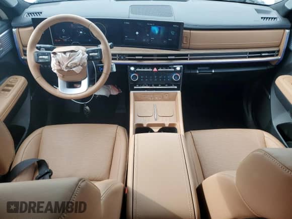 2025 Hyundai Santa Fe Limited z VIN 5NMP44GLXSH101852, wystawiony jako Copart lot #56125255 z przebiegiem 4 950 mil mil oraz Szkoda całkowita • Salvage title. Historia ofert i sprzedaży dostępna na DreamBid. Obrazek 8.