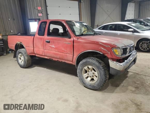 1997 Toyota Tacoma z VIN 4TAWM72N8VZ276375, wystawiony jako Copart lot #47674005 z przebiegiem 266 203 mil mil oraz Czysty tytuł • Clean title. Historia ofert i sprzedaży dostępna na DreamBid. Obrazek 4.