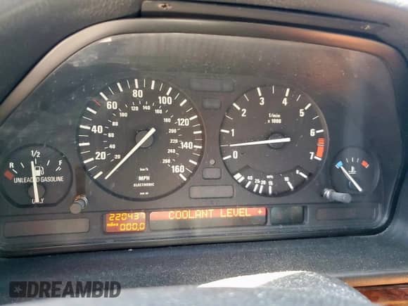 1994 BMW 7 Series с VIN WBAGD4326RDE68022, выставлен на аукционе Copart как лот 57808115 с пробегом 220 431 миль миль и Чистый • Clean title. История ставок и продаж доступна на DreamBid. Изображение 9.