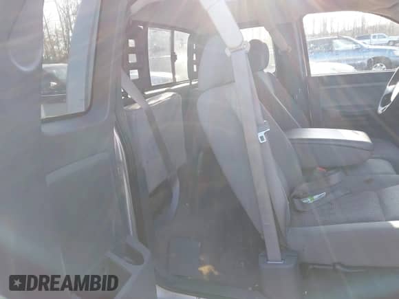 2007 Dodge Dakota SLT with VIN 1D7HW42K47S118502, listed as a IAAI auction lot 41940112 with 131,292 mi miles and . Bid and sale history available at DreamBid. Image 8.