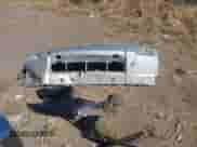 2006 Jeep Commander z VIN 1J8HG48N76C131206, wystawiony jako IAAI lot #43163922 z przebiegiem 178 593 mil mil oraz . Historia ofert i sprzedaży dostępna na DreamBid. Obrazek 12.