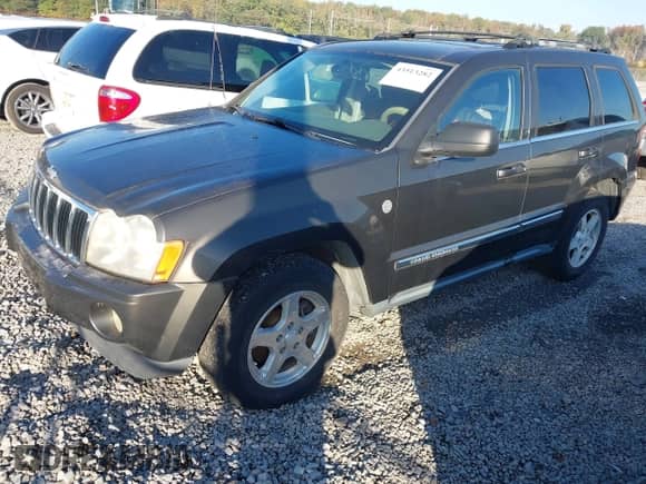 2006 Jeep Grand Cherokee Limited with VIN 1J4HR58N56C360212, listed as a IAAI auction lot 43513282 with 242,767 mi miles and . Bid and sale history available at DreamBid. Image 2.