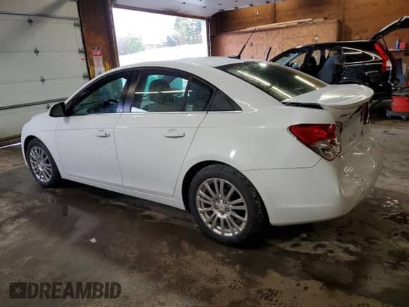 2011 Chevrolet Cruze ECO 1XF z VIN 1G1PK5S98B7307923, wystawiony jako Copart lot #82091095 z przebiegiem 201 958 mil mil oraz Szkoda całkowita • Salvage title. Historia ofert i sprzedaży dostępna na DreamBid. Obrazek 2.