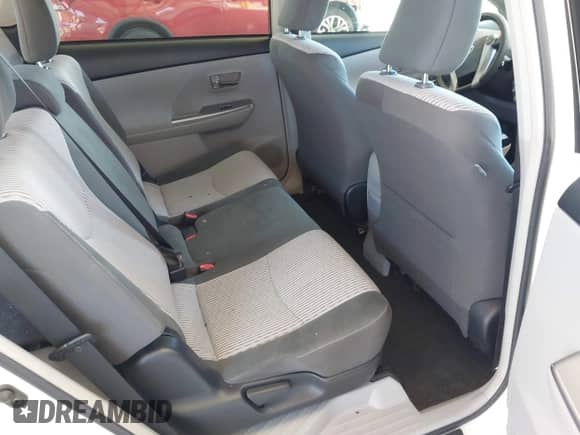 2015 Toyota Prius Two z VIN JTDZN3EU0FJ036313, wystawiony jako IAAI lot #42640851 z przebiegiem 118 674 mil mil oraz . Historia ofert i sprzedaży dostępna na DreamBid. Obrazek 8.