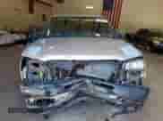 2005 Chevrolet Silverado 1500HD LS z VIN 1GCGC13U85F838985, wystawiony jako Copart lot #57083315 z przebiegiem 284 737 mil mil oraz Szkoda całkowita • Salvage title. Historia ofert i sprzedaży dostępna na DreamBid. Obrazek 5.