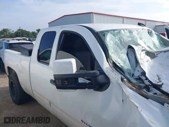 2010 Chevrolet Silverado 1500 LS с VIN 1GCSCREAXAZ191610, выставлен на аукционе IAAI как лот 42647184 с пробегом 226 833 миль миль и . История ставок и продаж доступна на DreamBid. Изображение 17.