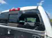 2018 Chevrolet Silverado 2500HD LT z VIN 1GC1KVEG9JF188050, wystawiony jako IAAI lot #42696983 z przebiegiem 103 599 mil mil oraz . Historia ofert i sprzedaży dostępna na DreamBid. Obrazek 18.