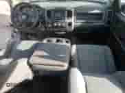 2016 Ram 1500 Tradesman z VIN 1C6RR7SM5GS174562, wystawiony jako Copart lot #47401855 z przebiegiem 153 986 mil mil oraz Szkoda całkowita • Salvage title. Historia ofert i sprzedaży dostępna na DreamBid. Obrazek 8.