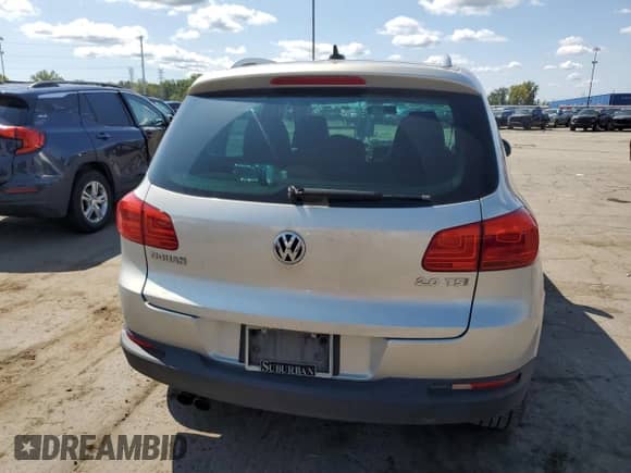 2013 Volkswagen Tiguan S с VIN WVGAV7AX0DW512172, выставлен на аукционе Copart как лот 71987025 с пробегом 165 536 миль миль и Чистый • Clean title. История ставок и продаж доступна на DreamBid. Изображение 6.